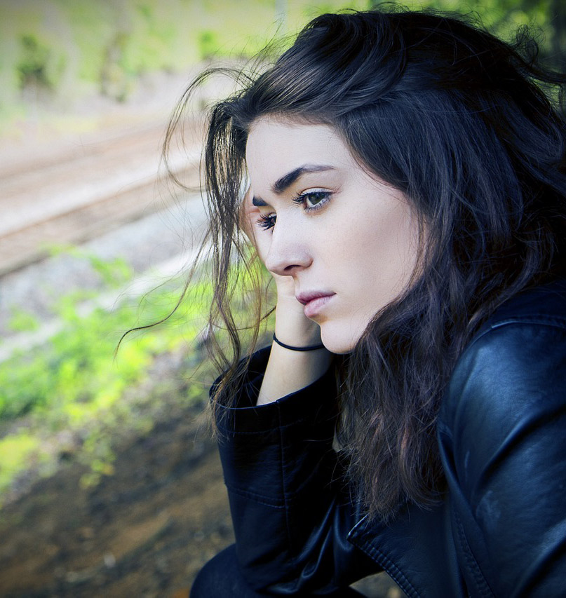 femme-triste-800px